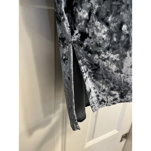 Pol Crushed Velour Top T Shirt Short Sleeve Front Pocket Blue Womens Size S - Picture 4 of 9